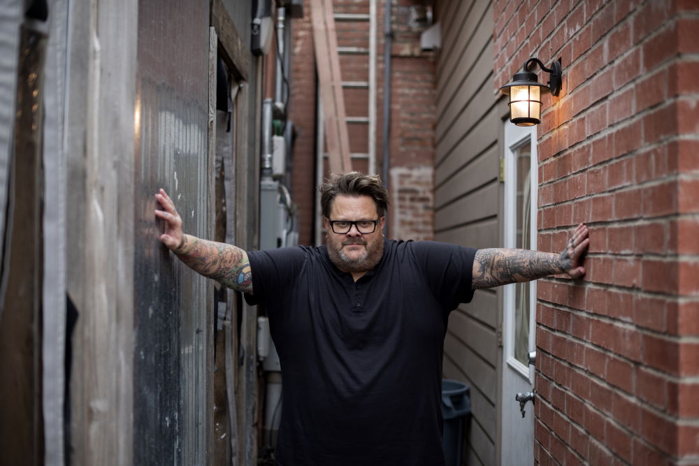 Jaret Ray Reddick returns with gut-punching new single Drunk As It Takes